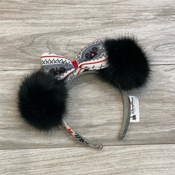 Disney Accessories - Disney Ears Holiday Style (SOLD OUT)